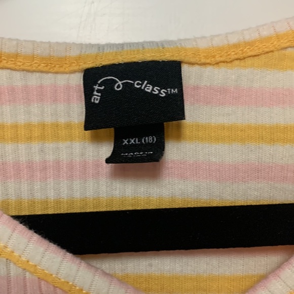 70’s vibe Striped ruffle cap sleeve shirt - Picture 3 of 4